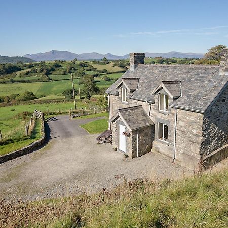 Cefn Bach Villa Capel Garmon Buitenkant foto